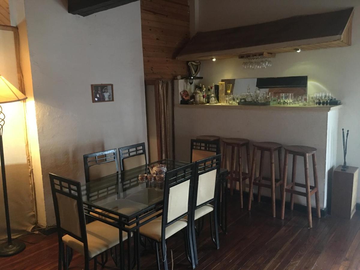 Le Fumoir Guest House Chambre Double Antananarivo Luaran gambar