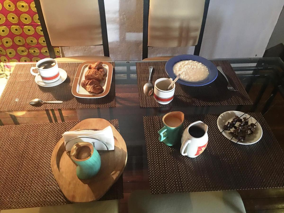 Le Fumoir Guest House Chambre Double Antananarivo Luaran gambar