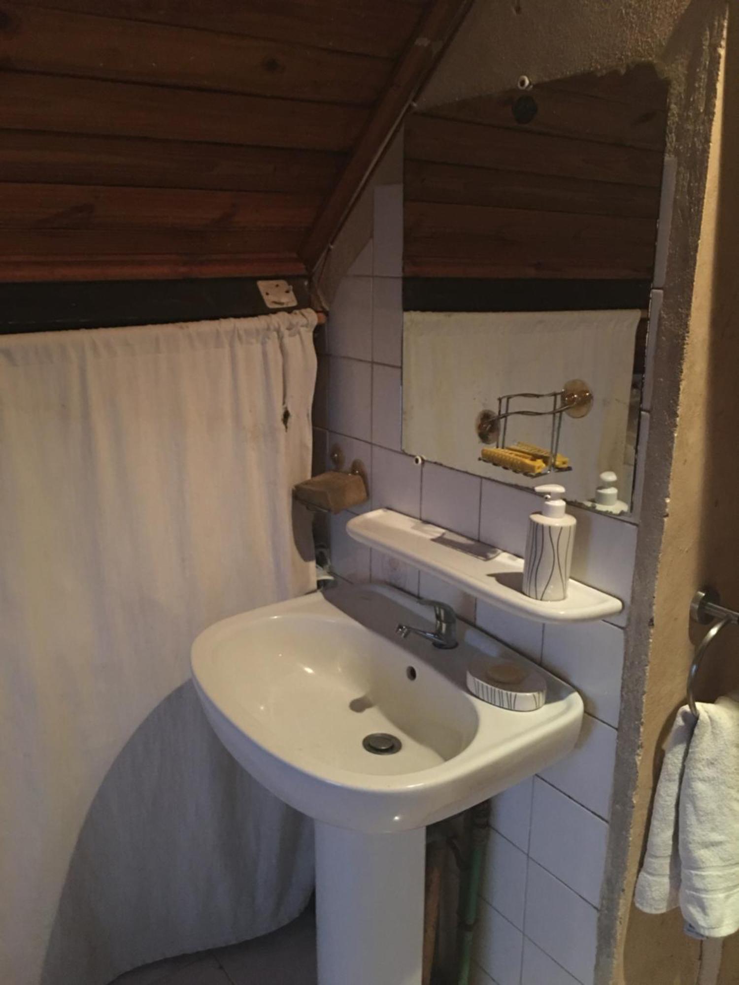 Le Fumoir Guest House Chambre Double Antananarivo Luaran gambar