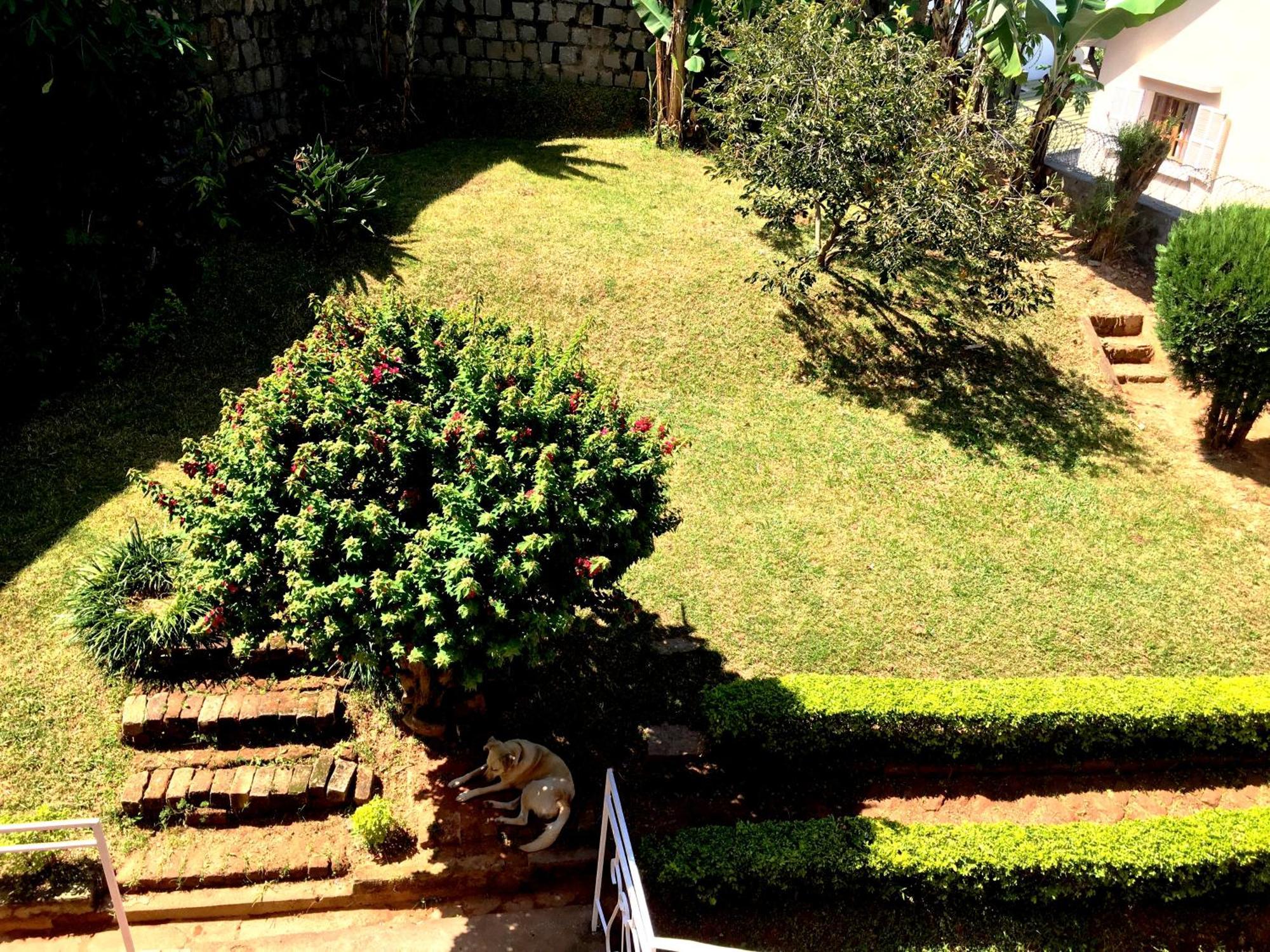 Le Fumoir Guest House Chambre Double Antananarivo Luaran gambar